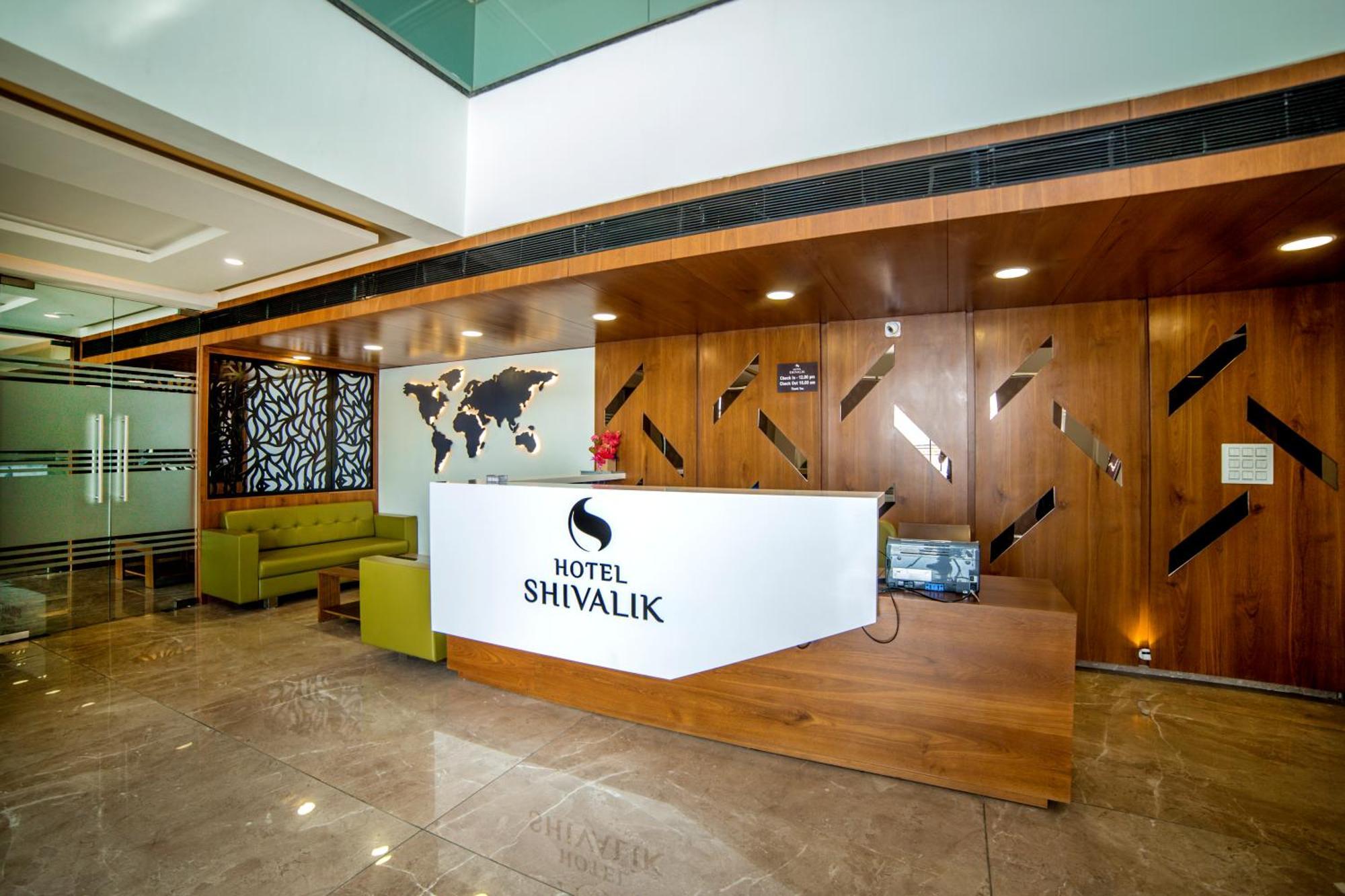 Hotel Shivalik - Mehsana Mahesana Buitenkant foto